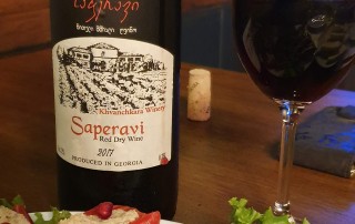 Saperavi wijn met pchali | Neopuls Reizen