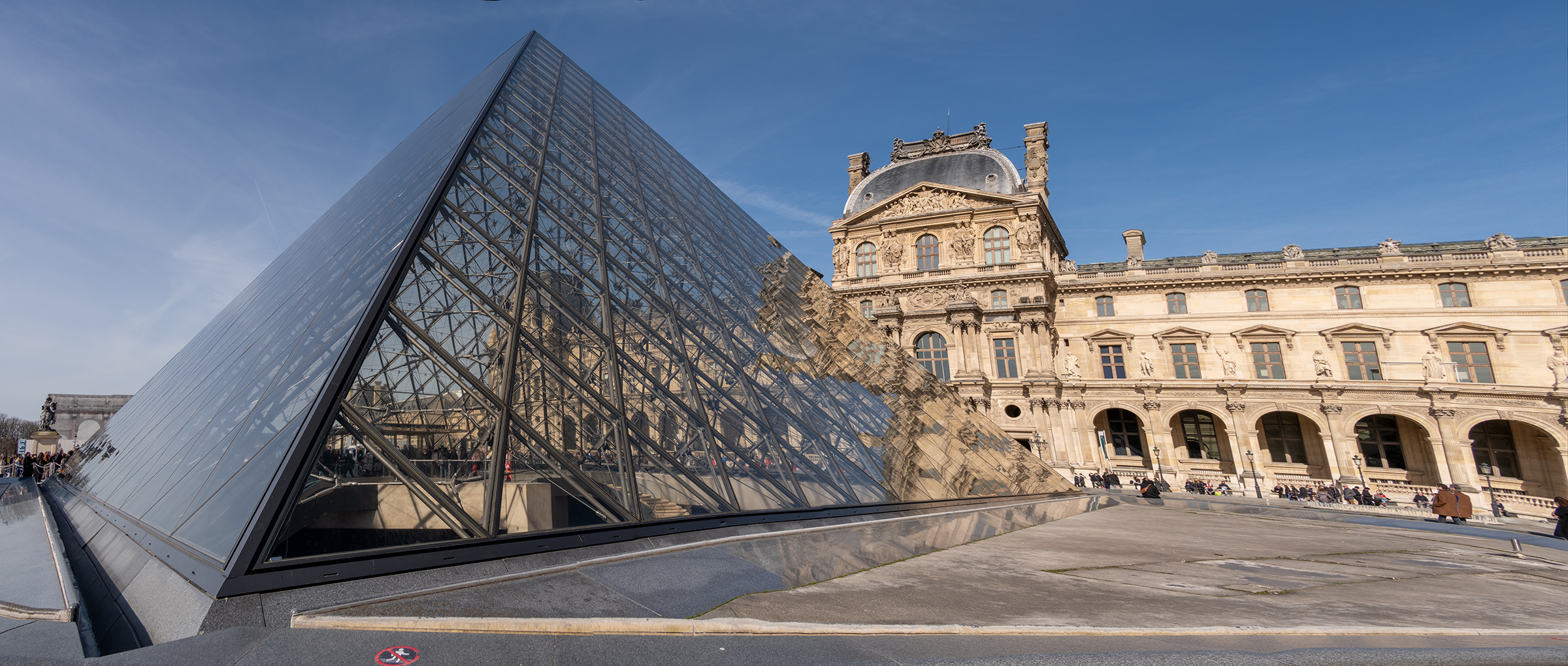 Carousel du Louvre