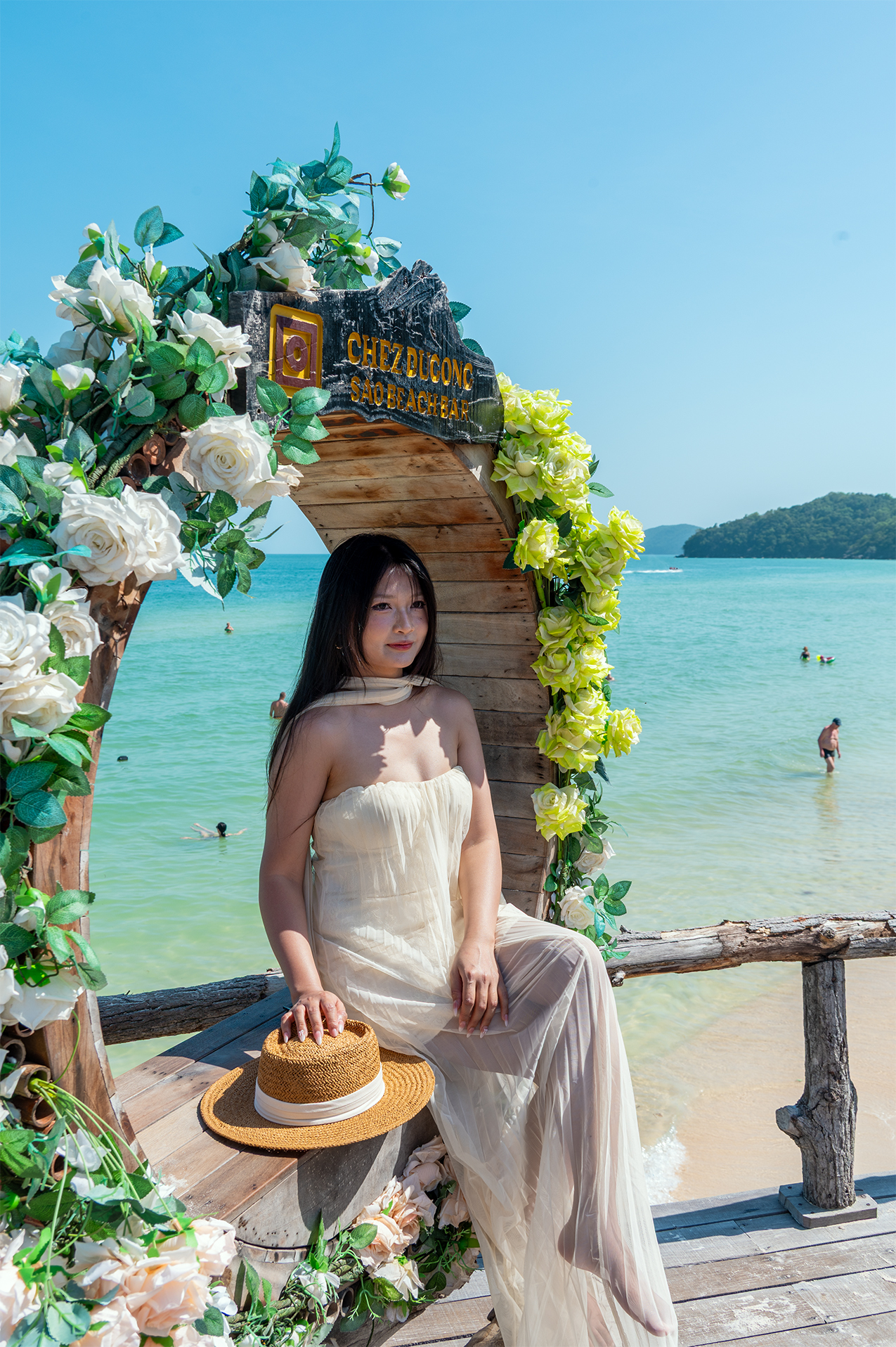 Influencer Sao Beach Phu Quoc Roelof Foppen 2026