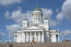 Senaatsplein Helsinki met Domkerk | Neopuls Reizen